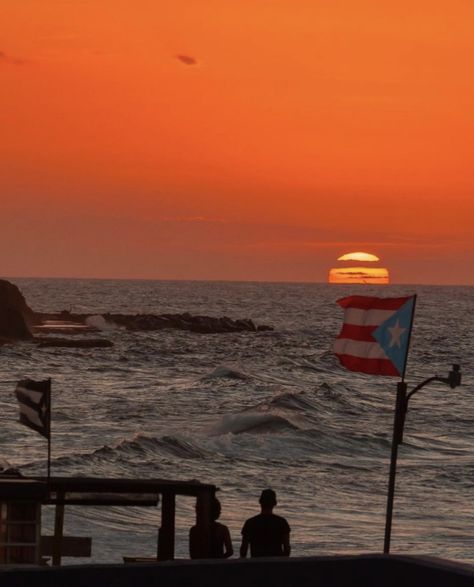 Puerto Rico Lockscreen, Puerto Rico Vision Board, Puerto Rico Baecation, Puerto Rico Spring Break, Puerto Rican Girl Aesthetic, Boricua Aesthetic, Puerto Rican Aesthetic, Aesthetic Puerto Rico, Puerto Rico Sunset