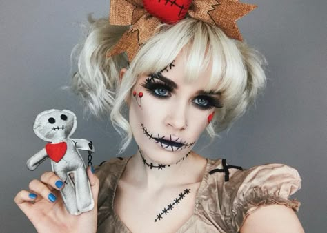 Voodoo Halloween Makeup, Halloween Costumes With Masks, Zombie Geisha, Voodoo Doll Halloween Costume, Diy Voodoo Doll Costume, Voodoo Doll Makeup, Maquillage Harley Quinn, Creepy Doll Costume, Kawaii Zombie