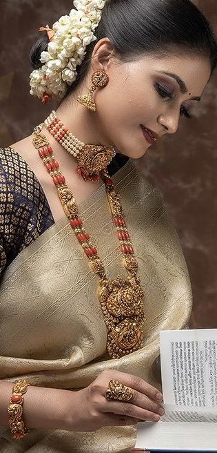 Coral Temple Jewellery, Gold Coral Necklace Indian, Coral Jewelry Set Gold, Ruby Jewelry Necklaces Indian Gold, Coral Gold Necklace, Coral Pendant Indian Gold, Coral Gold Jewellery, Coral Bangles Gold Indian, Coral Chains Gold Indian