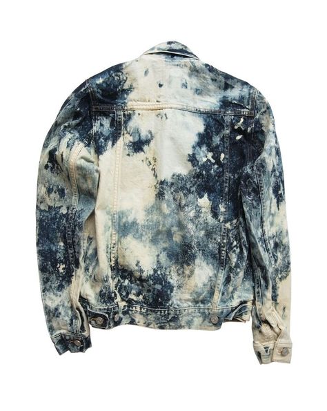 Bleached denim jacket Bleached Denim Jacket, Upcycle Shirt, Denim Inspiration, Denim Projects, Bleach Tie Dye, Concept Clothing, Custom Denim, Bleached Denim, Painted Denim