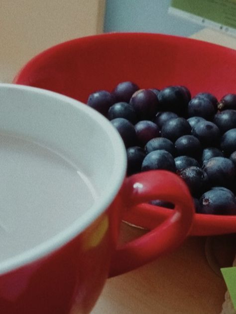 #grapes#hot chocolate#red#red bowl#red cup#asthetic pictures Red Cup, Red Bowl, Red Cups, Aesthetic Pictures, Hot Chocolate, Grapes, Bowl, Red