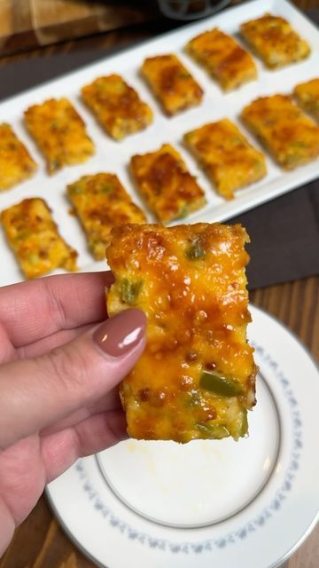 Texas Jalapeño Cheese Squares, Jalapeno Snack Recipes, Meat And Cheese Snacks, Jalapeno Cheese Squares, Jalapeño Cheese Squares, What To Bring To A Party, Pepperjack Cheese Recipes, Board Game Snacks, Finger Foods Appetizer Recipes Simple