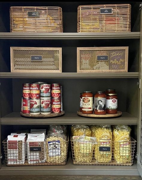 Pasta Storage Ideas, Pasta Organization, Pasta Storage, Pasta Box, Pasta Shop, Kitchen 2020, Perfectly Organized, Dining Room Storage, Container Organization