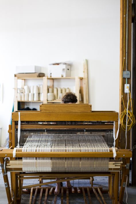 Weaving Room, Weaving Studio, Floor Loom, Weaving Machine, Weaving Loom Diy, Studio Chairs, Rigid Heddle Weaving, Studio Visit, Sight Unseen