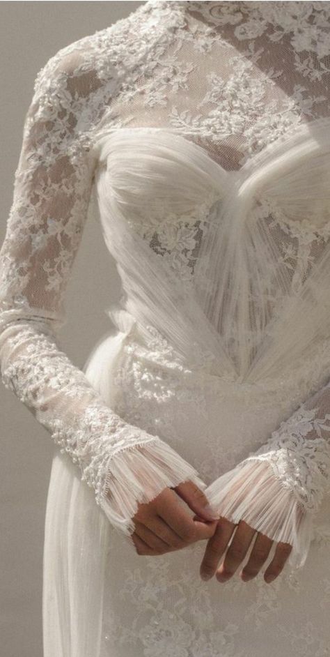 Wedding Dress With Jacket, Wedding Dress Sketches, Bride Dress Simple, Bow Wedding, Classy Wedding Dress, Stylish Wedding Dresses, Pretty Wedding Dresses, Fancy Wedding Dresses, White Wedding Dress