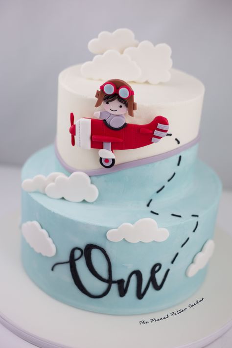 Little Pilot First Birthday Cake Planes Birthday Cake, Airplane First Birthday, Airplane Birthday Theme, Airplane Birthday Party Decorations, Airplane Birthday Cakes, Vintage Airplane Party, Time Flies Birthday, Pilots Birthday, Planes Birthday Party