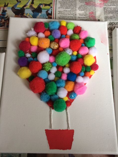 Pom Pom Crafts Preschool, Pom Pom Balloons, Fuzzy Ball Crafts, Pom Pom Ball Crafts, Ballon Crafts For Kids, Ballon Crafts, Senior Crafts, Hot Air Balloon Craft, Hot Air Balloons Art