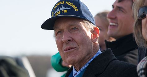 In March 1952, Thomas J. Hudner Jr. became the only U.S. naval aviator during the Korean War to be awarded the Medal of Honor. Jesse Brown, Naval Aviator, Medal Of Honor Recipients, Military Honor, Bear Names, Military Soldiers, Medal Of Honor, Military Heroes, Fighter Pilot