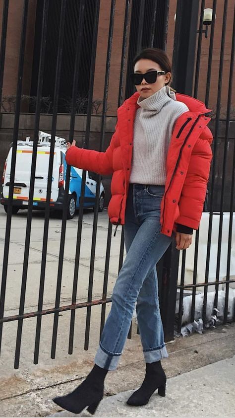 Red Cropped Puffer Jacket Outfit, Red Long Puffer Jacket Outfit, Puffer Red Jacket Outfit, Red Jacket Winter Outfit, Red Sherpa Jacket Outfit, Red Jacket Outfit Winter, Red Puffer Jacket Outfit Street Styles, Orange Puffer Jacket Outfit, Red Jacket Winter