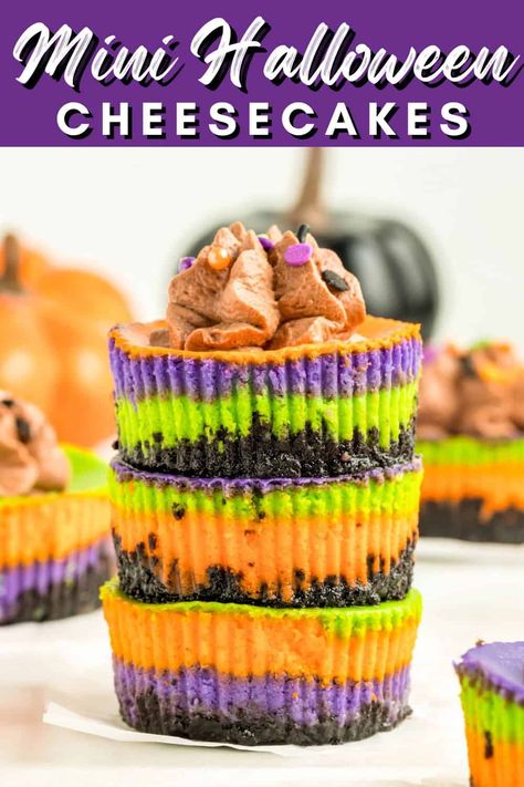 Mini Cheesecakes Halloween, Mini Halloween Cheesecakes, Halloween Cheesecake Cups, Halloween Cheesecake Bites, Halloween Themed Cheesecake, Halloween Cheesecake, Halloween Potluck, Halloween Oreos, Pastries Recipes