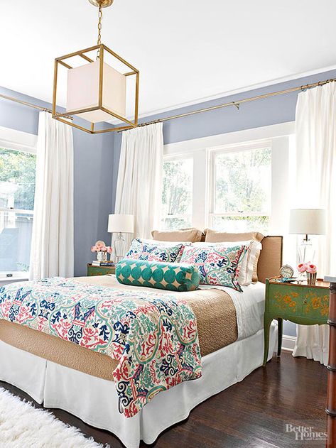 Not ready to commit to bold bedding? Add pizzazz with a printed throw! Bedroom Decor On A Budget, Beautiful Bedrooms, Dream Bedroom, Bed Room, Design Case, My New Room, Home Staging, Home Fashion, Dream Room