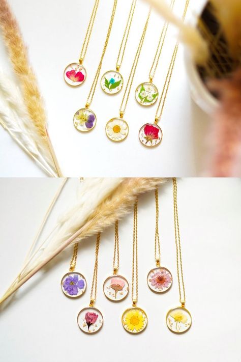 Gold Pressed Real Flower Necklace with 14k Gold Flakes ✨ Find your birth-month in the collection to best represent you ✨ January: snowdrop February: iris March: daffodil April: daisy May: hawthorn June: rose July: water lily August: poppy September: morning glory October: marigold November: chrysanthemum December: holly Free shipping in the U.S.✈️ July Water Lily, January Snowdrop, Birthmonth Flower, August Poppy, September Morning, Real Flower Necklace, Daisy May, Real Flower Jewelry, Gold Flakes