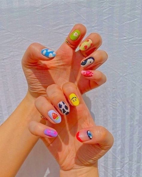 In the new year, nail art trends are getting even more out of the box. While there will always be a place for chic minimalism, with the omnipresent French tip and its many spin-offs, 2021 is all about flexing your creativity with the no-rules manicure trend Gen-Z is calling "indie nails."According to recent Pinterest data provided to Refinery29, the user search for "indie nails" is already surging 21%, and the mood-board platform predicts the artsy aesthetic will be huge in 2021.So, what's an "i Hippie Nails, Vintage Nails, Edgy Nails, Dream Nails, Fire Nails, Funky Nails, Pretty Acrylic Nails, Dope Nails, Short Acrylic Nails