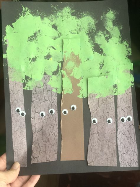 Forest Theme Art Preschool, Preschool Forest Crafts, Forest Theme For Preschool, Forest Animals Dramatic Play, Woodland Animals Prek Activities, Forest Friends Crafts Preschool, Forest Craft Preschool, Enchanted Forest Preschool Activities, Forest Dramatic Play Preschool