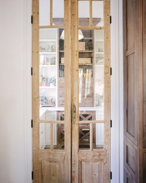 Bulters Pantry, White Pantry, Craftsman Home Interiors, Pantry Inspiration, House Pantry, Glass Pantry Door, Weatherboard House, Cambridge House, Farmhouse Pantry