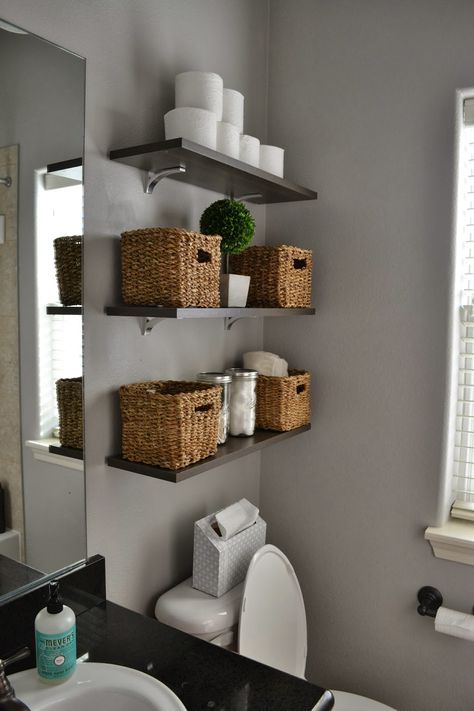 Drømme Bad, Diy Bathroom Storage Ideas, Desain Pantry, Small Bathroom Organization, Diy Bathroom Storage, House Updates, Bathroom Decor Luxury, Restroom Decor, تصميم للمنزل العصري