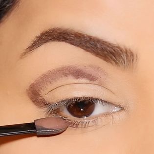 Super Beginner Eyeshadow Time Savers | Super Beginner Eyeshadow Time Savers | By Smitha Deepak | Facebook Smitha Deepak, Beginner Eyeshadow, Time Saver, Eye Makeup Tutorial, Makeup Tutorial, Eye Makeup, Makeup, Make Up