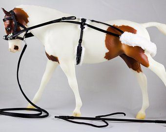 Breyer Horse Tack, Mini Horse Tack, Schleich Diy, Miniature Horse Tack, Horse Tack Diy, Horse Tack Rooms, Diy Horse Barn, Horse Barn Ideas Stables, Horse Model