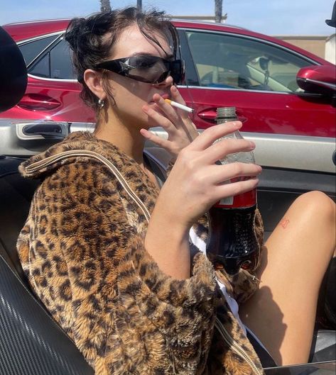 Rockstar Gf Aesthetic, Cheetah Print Coat, Gf Aesthetic, Girls Rockstar, Rockstar Aesthetic, Chica Cool, Rockstar Gf, Most Paused Movie Scenes, Under Your Spell