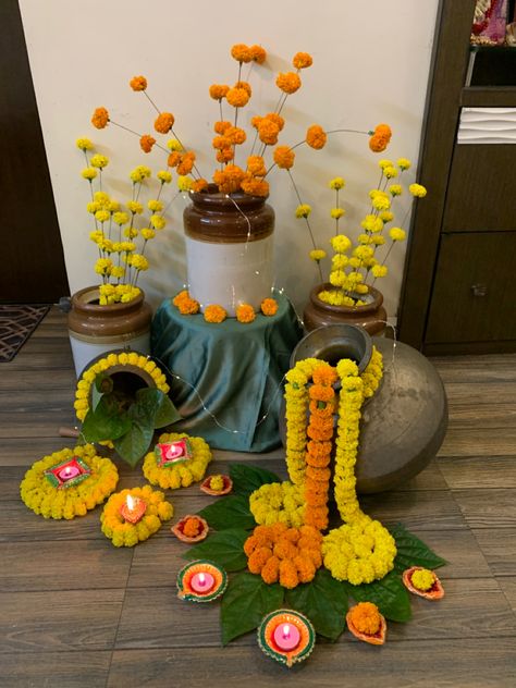 Diwali Decoration Lights, Shower Clothes, Creative Objects, Floral Rangoli, Diwali Vibes, Aarti Thali, Simple Flower Rangoli, Haldi Decor, Home Flower Decor