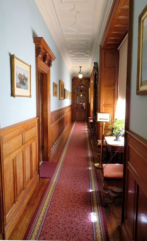 The Corridor, Lanhydrock House, Lanhydrock, Cornwall, England | Photo: WendyJames ~ August 2016 Lanhydrock House Interior, Hallway Old House, 1920s Home Interior Victorian, Victorian Corridor, 1910s House, Mansion Hallway, 1910s House Interior, 20th Century House, Victorian Basement