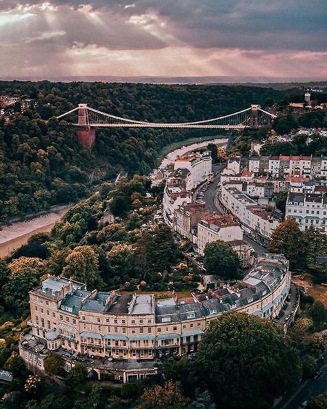 Nature, Bristol Uk Aesthetic, Clifton Suspension Bridge, Bristol Aesthetic, Bristol Photography, Welsh Magic, Clifton Bridge, Europe Living, Clifton Village