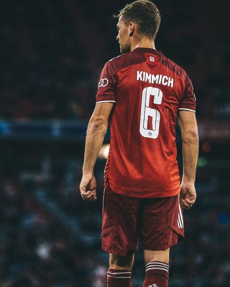 AmazingBayern on Instagram: “Joshua #Kimmich 📸 #UCL #MiaSanMia #FcBayern” Lewandowski Bayern, Bayern Munich Wallpapers, Bayer Munich, Joshua Kimmich, Premier Lig, Ronaldo Juventus, Germany Football, Football Players Images, Football Images