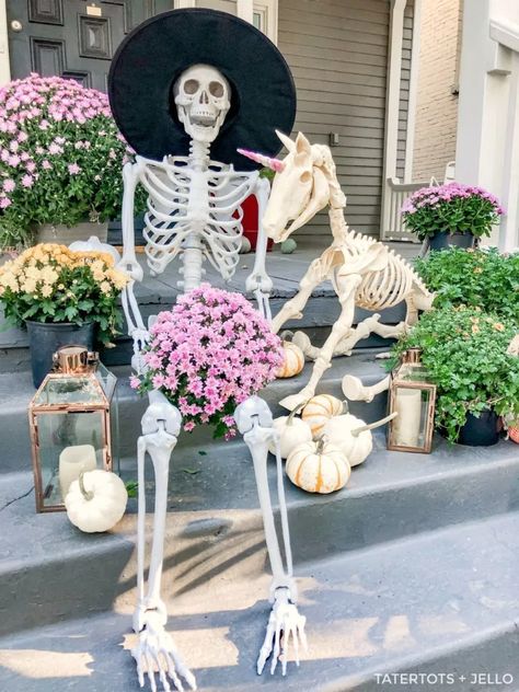 Halloween Skeleton Front Porch, Porch Skeleton Ideas, Front Porch Skeleton, Skeleton Porch Decor, Skeleton Ideas For Halloween, Porch Skeleton, Skeleton Decor Ideas, Halloween Porch Lights, Spooky Porch