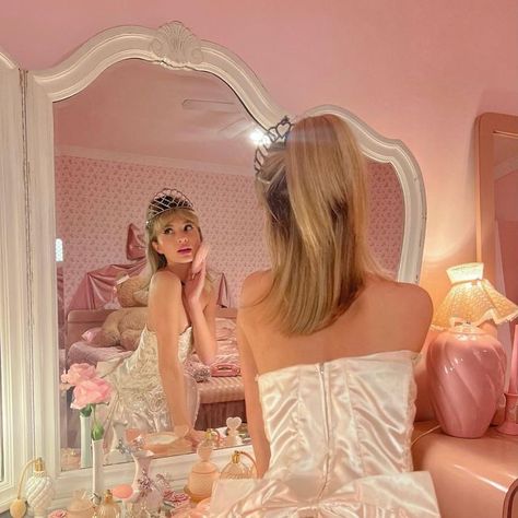 charlotte la bouff aesthetic | the princess and the frog Aphrodite Aesthetic Pink, Aesthetic Aphrodite, Barbie Decor, Charlotte La Bouff, Pink Princess Aesthetic, 80s Barbie, Pink Pjs, Aphrodite Aesthetic, Karen Smith