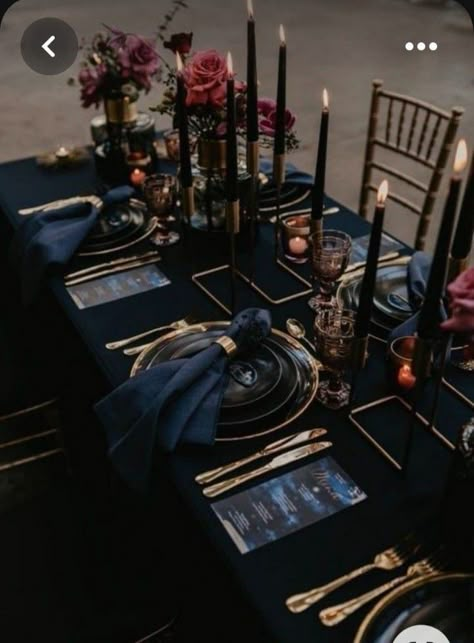 Goth Dinner Table, Black And Rust Wedding Centerpieces, Dark Table Scape, Goth Wedding Table Settings, Victorian Goth Wedding Decoration, Gothic Wedding Table Settings, Autumn Wedding Floral Arrangements, Romantic Halloween Wedding, Dark Beach Wedding Theme