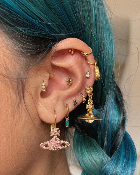 jewellery round up Earring Stacks Gold, Maximalist Jewelry, Earring Stacks, Earring Stack, Pretty Ear Piercings, Nose Piercing Jewelry, Cute Piercings, Body Jewelry Piercing, Jewelry Accessories Ideas