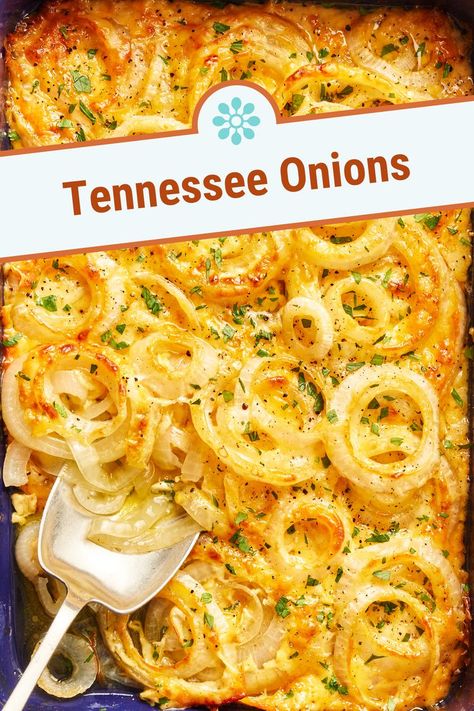 Scalloped Onions Casserole, Onion Casserole Vidalia, Tennessee Onion Casserole, Yummy Veggie Recipes, Cheesy Sides, Onion Casserole Recipes, Holiday Meals Thanksgiving, Vidalia Onion Casserole, Tennessee Onions