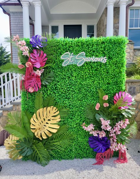 A bright and bold, photo-worthy floral wall is the perfect decor addition for your next event! 📸 Captivate your guests while also having a great way for them to engage at your party 🌸 #bfloralnyc #flowerwall #socialevents #brandedevents Tropical Wall Backdrop, Tropical Photobooth Ideas, Tropical Fringe Backdrop, Tropical Flower Photo Backdrop, Aloha Party Decorations, Tropical Plant Installation, 50th Birthday Wine Bottle Labels, Birthday Wine Bottle Labels, Birthday Wine Bottles