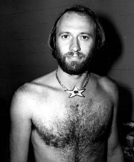 ♥ Maurice Gibb, Bee Photo, Friends Cast, Andy Gibb, Barry Gibb, 22 December, Band Of Brothers, Bee Gees, Rock Legends