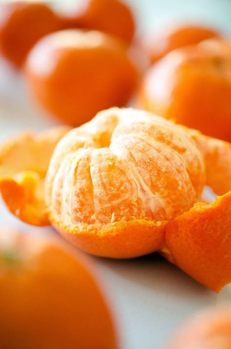 Mandarin Aesthetic, Mandarin Fruit, Colourful Wallpapers, Peeled Orange, Mandarin Oranges, Fruit Photography, Orange Aesthetic, Orange Recipes, Orange Fruit