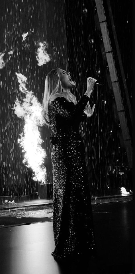 Adele Ipad Wallpaper, Adele Poster Aesthetic, Adele Astethic, Adele Background, Adele Wallpaper Lyrics, Adele Wallpaper Aesthetic, Adele Photoshoot, Adele Black And White, Love In The Dark Adele