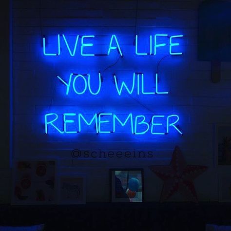 Neon Rouge, Neon Signs Quotes, Blue Aesthetic Dark, Blue Quotes, Inspirerende Ord, Neon Quotes, Neon Words, Affirmations Positive, Blue Neon