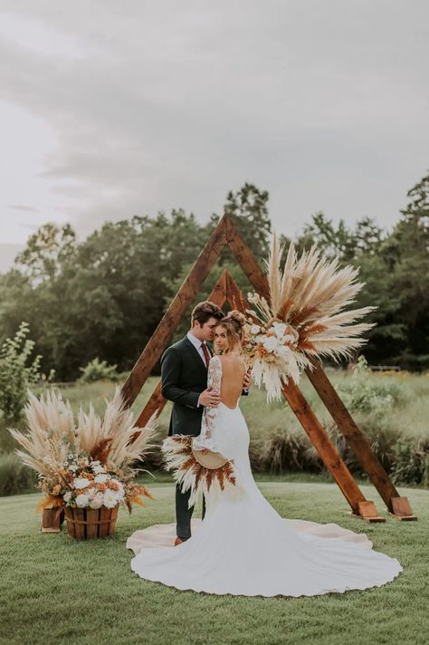 Bodas Boho Chic, Boho Wedding Arch, Wedding Bohemian, Boho Styl, Diy Wedding Backdrop, Wedding Arbour, November Wedding, Boho Wedding Inspiration, Boho Chic Wedding