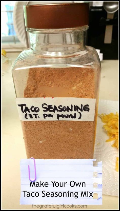 It's easy to make up a large batch of taco seasoning mix... perfect Mexican spices for ground beef, chicken or pork to use in tacos, taco salads, etc. / The Grateful Girl Cooks! Taco Seasoning Large Batch, Homade Taco Seasoning, Mexican Apps, Taco Mix Recipe, Salad Seasoning Recipe, Creative Canning, Taco Seasoning Mix Recipe, Taco Spice Mix, Diy Seasonings