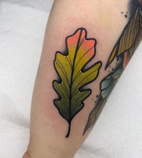 Neotraditional Flower Tattoo Designs, Neo Trad Leaves, Neotrad Leaves, Neo Traditional Leaves, Neo Traditional Halloween, Neo Trad Flash, Neo Traditional Drawing, Neo Traditional Flowers, Neo Traditional Flash