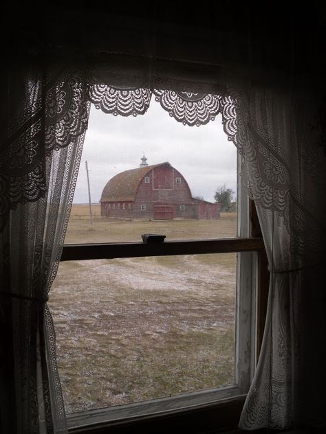 Appalachian Home Aesthetic, English Gothic Aesthetic, Teigan Core, Black Southern Gothic, Paw Reference, Monkeys Paw, Appalachian Gothic, Southern Gothic Aesthetic, An Open Window