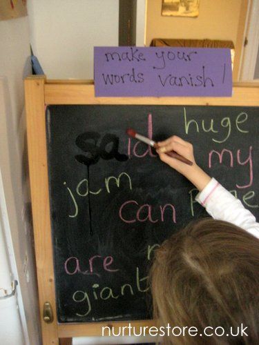 Reception Classroom, Spelling For Kids, Emergent Literacy, Maluchy Montessori, Eyfs Classroom, Eyfs Activities, Writing Area, Spelling Activities, Word Activities