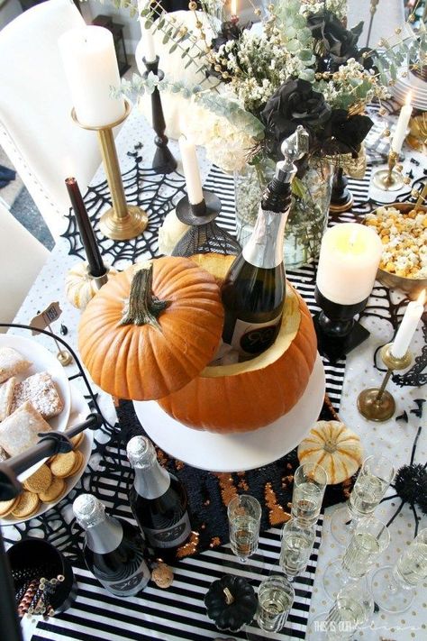 Halloween Table - Sips & Sweets for a Girl's Night In Adult Halloween Party Decorations, Chic Halloween Decor, Halloween Chic, Halloween Table Settings, Soirée Halloween, Table Halloween, Classy Halloween, Hallowen Ideas, Halloween Party Dinner