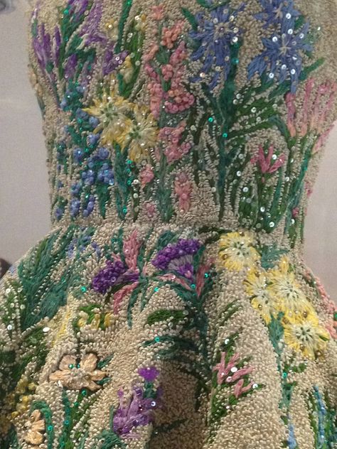 Dior Exhibition, Long Gowns, Couture Embroidery, Haute Couture Dresses, Christian Dior Couture, Sequence Work, 2024 Wedding, Dior Fashion, Couture Details