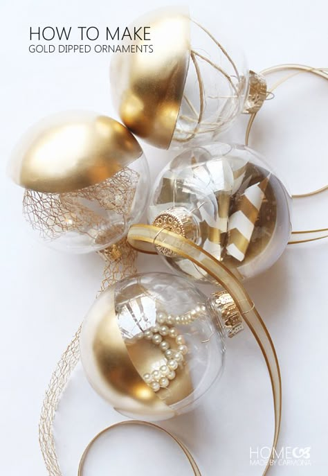 How to make gold dipped ornaments for $1 !!! Christmas Abbott, Christmas Stockings Diy, Gold Christmas Decorations, Navidad Diy, Gold Diy, Wrapping Ideas, Noel Christmas, Ornaments Christmas, Elegant Christmas