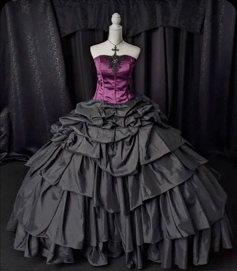 Goth Quince, Purple Dress Quinceanera, Purple Goth Dress, Purple Goth, Wedding Guest Outfit Winter, Black Quinceanera Dresses, 15 Dresses Quinceanera, Dress Quinceanera, Fashion Drawing Dresses