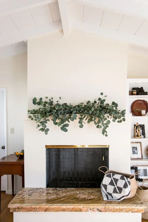 Eucalyptus Mantle Decor, Eucalyptus Cottage, Eucalyptus Christmas, Bathroom Plants Decor, Holiday Mantle, Fresh Eucalyptus, Mantle Piece, Advent Candles, Bathroom Plants