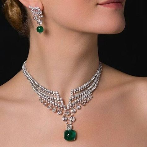 925 Sterling Silver Necklace Cubic Zirconia Green Cabochon Drop Luxury Jewelry Trendy Diy Jewelry, Inexpensive Jewelry, Trendy Diy, Diamond Necklace Designs, Diamond Necklace Set, Diamond Jewelry Necklace, Diamond Jewelry Designs, Fashion Jewelry Sets, Classy Jewelry