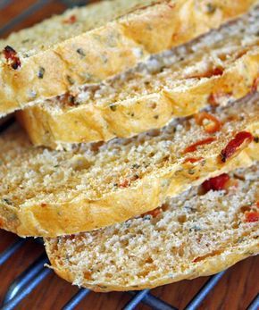 Tomato Basil Bread Recipe, Tomato Basil Bread, Sun Dried Tomato Bread, Light Sandwiches, Pesto Bread, Bread Dipping, Basil Bread, Bread Maker Machine, Sandwich Loaf