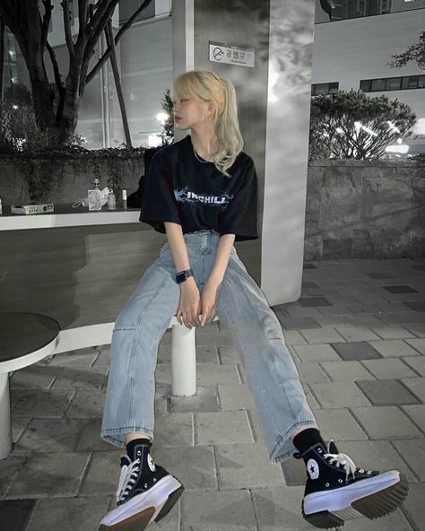 Shrug Top, Korean Casual Outfits, 얼짱 소녀, Tomboy Style Outfits, Korean Girl Fashion, Swaggy Outfits, Tomboy Fashion, Kpop Fashion Outfits, 여자 패션